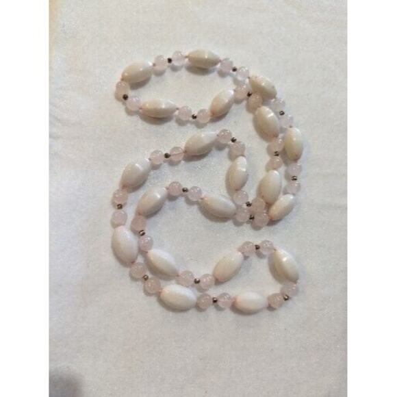 Vintage Lovely Pink Rose Quartz White Bead Necklace Gemstone 32" - Picture 3 of 6